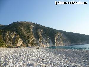 [P11] Myrtos Beach » foto by iepumic
 - 
<span class="allrVoted glyphicon glyphicon-heart hidden" id="av337248"></span>
<a class="m-l-10 hidden" id="sv337248" onclick="voting_Foto_DelVot(,337248,1121)" role="button">șterge vot <span class="glyphicon glyphicon-remove"></span></a>
<a id="v9337248" class=" c-red"  onclick="voting_Foto_SetVot(337248)" role="button"><span class="glyphicon glyphicon-heart-empty"></span> <b>LIKE</b> = Votează poza</a> <img class="hidden"  id="f337248W9" src="/imagini/loader.gif" border="0" /><span class="AjErrMes hidden" id="e337248ErM"></span>