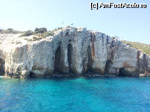 [P26] Blue Cave - Zakynthos » foto by Gioia
 - 
<span class="allrVoted glyphicon glyphicon-heart hidden" id="av543408"></span>
<a class="m-l-10 hidden" id="sv543408" onclick="voting_Foto_DelVot(,543408,1121)" role="button">șterge vot <span class="glyphicon glyphicon-remove"></span></a>
<a id="v9543408" class=" c-red"  onclick="voting_Foto_SetVot(543408)" role="button"><span class="glyphicon glyphicon-heart-empty"></span> <b>LIKE</b> = Votează poza</a> <img class="hidden"  id="f543408W9" src="/imagini/loader.gif" border="0" /><span class="AjErrMes hidden" id="e543408ErM"></span>