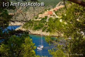 [P32] Pe drumul care duce la Cetatea Venetiana din Assos.  » foto by Vlahos2003
 - 
<span class="allrVoted glyphicon glyphicon-heart hidden" id="av820277"></span>
<a class="m-l-10 hidden" id="sv820277" onclick="voting_Foto_DelVot(,820277,1121)" role="button">șterge vot <span class="glyphicon glyphicon-remove"></span></a>
<a id="v9820277" class=" c-red"  onclick="voting_Foto_SetVot(820277)" role="button"><span class="glyphicon glyphicon-heart-empty"></span> <b>LIKE</b> = Votează poza</a> <img class="hidden"  id="f820277W9" src="/imagini/loader.gif" border="0" /><span class="AjErrMes hidden" id="e820277ErM"></span>