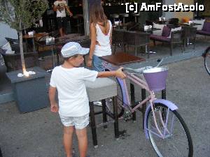 [P07] un bar f haios in Argostoli, avea biciclete pe post de masute » foto by ioana74
 - 
<span class="allrVoted glyphicon glyphicon-heart hidden" id="av469050"></span>
<a class="m-l-10 hidden" id="sv469050" onclick="voting_Foto_DelVot(,469050,1121)" role="button">șterge vot <span class="glyphicon glyphicon-remove"></span></a>
<a id="v9469050" class=" c-red"  onclick="voting_Foto_SetVot(469050)" role="button"><span class="glyphicon glyphicon-heart-empty"></span> <b>LIKE</b> = Votează poza</a> <img class="hidden"  id="f469050W9" src="/imagini/loader.gif" border="0" /><span class="AjErrMes hidden" id="e469050ErM"></span>