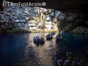 [P20] Lacul și peștera Melissani » foto by Mika
 - 
<span class="allrVoted glyphicon glyphicon-heart hidden" id="av1349775"></span>
<a class="m-l-10 hidden" id="sv1349775" onclick="voting_Foto_DelVot(,1349775,1121)" role="button">șterge vot <span class="glyphicon glyphicon-remove"></span></a>
<a id="v91349775" class=" c-red"  onclick="voting_Foto_SetVot(1349775)" role="button"><span class="glyphicon glyphicon-heart-empty"></span> <b>LIKE</b> = Votează poza</a> <img class="hidden"  id="f1349775W9" src="/imagini/loader.gif" border="0" /><span class="AjErrMes hidden" id="e1349775ErM"></span>