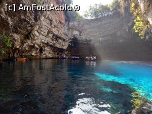 [P21] Lacul și peștera Melissani » foto by Mika
 - 
<span class="allrVoted glyphicon glyphicon-heart hidden" id="av1349776"></span>
<a class="m-l-10 hidden" id="sv1349776" onclick="voting_Foto_DelVot(,1349776,1121)" role="button">șterge vot <span class="glyphicon glyphicon-remove"></span></a>
<a id="v91349776" class=" c-red"  onclick="voting_Foto_SetVot(1349776)" role="button"><span class="glyphicon glyphicon-heart-empty"></span> <b>LIKE</b> = Votează poza</a> <img class="hidden"  id="f1349776W9" src="/imagini/loader.gif" border="0" /><span class="AjErrMes hidden" id="e1349776ErM"></span>