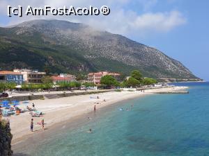 [P27] Plaja din Poros » foto by Mika
 - 
<span class="allrVoted glyphicon glyphicon-heart hidden" id="av1349782"></span>
<a class="m-l-10 hidden" id="sv1349782" onclick="voting_Foto_DelVot(,1349782,1121)" role="button">șterge vot <span class="glyphicon glyphicon-remove"></span></a>
<a id="v91349782" class=" c-red"  onclick="voting_Foto_SetVot(1349782)" role="button"><span class="glyphicon glyphicon-heart-empty"></span> <b>LIKE</b> = Votează poza</a> <img class="hidden"  id="f1349782W9" src="/imagini/loader.gif" border="0" /><span class="AjErrMes hidden" id="e1349782ErM"></span>