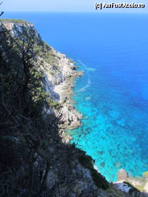 [P30] Panorama de pe terasa manastirii Kipouria.  » foto by florianais
 - 
<span class="allrVoted glyphicon glyphicon-heart hidden" id="av356820"></span>
<a class="m-l-10 hidden" id="sv356820" onclick="voting_Foto_DelVot(,356820,1121)" role="button">șterge vot <span class="glyphicon glyphicon-remove"></span></a>
<a id="v9356820" class=" c-red"  onclick="voting_Foto_SetVot(356820)" role="button"><span class="glyphicon glyphicon-heart-empty"></span> <b>LIKE</b> = Votează poza</a> <img class="hidden"  id="f356820W9" src="/imagini/loader.gif" border="0" /><span class="AjErrMes hidden" id="e356820ErM"></span>