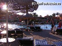 [P22] A doua piscina a hotelului Coral Sea. » foto by mugur manolescu*
 - 
<span class="allrVoted glyphicon glyphicon-heart hidden" id="av74256"></span>
<a class="m-l-10 hidden" id="sv74256" onclick="voting_Foto_DelVot(,74256,1131)" role="button">șterge vot <span class="glyphicon glyphicon-remove"></span></a>
<a id="v974256" class=" c-red"  onclick="voting_Foto_SetVot(74256)" role="button"><span class="glyphicon glyphicon-heart-empty"></span> <b>LIKE</b> = Votează poza</a> <img class="hidden"  id="f74256W9" src="/imagini/loader.gif" border="0" /><span class="AjErrMes hidden" id="e74256ErM"></span>