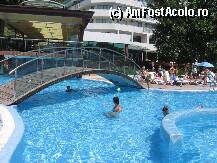 [P02] Piscina de la Hotel Arabella (accesibila si celor de la Kaliakra) » foto by comisar
 - 
<span class="allrVoted glyphicon glyphicon-heart hidden" id="av12426"></span>
<a class="m-l-10 hidden" id="sv12426" onclick="voting_Foto_DelVot(,12426,1145)" role="button">șterge vot <span class="glyphicon glyphicon-remove"></span></a>
<a id="v912426" class=" c-red"  onclick="voting_Foto_SetVot(12426)" role="button"><span class="glyphicon glyphicon-heart-empty"></span> <b>LIKE</b> = Votează poza</a> <img class="hidden"  id="f12426W9" src="/imagini/loader.gif" border="0" /><span class="AjErrMes hidden" id="e12426ErM"></span>