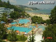 [P01] Vedere spre piscina de la kaliakra si la cea de la Arabella,fotografie facuta  din camera 703 » foto by soreno29
 - 
<span class="allrVoted glyphicon glyphicon-heart hidden" id="av68856"></span>
<a class="m-l-10 hidden" id="sv68856" onclick="voting_Foto_DelVot(,68856,1145)" role="button">șterge vot <span class="glyphicon glyphicon-remove"></span></a>
<a id="v968856" class=" c-red"  onclick="voting_Foto_SetVot(68856)" role="button"><span class="glyphicon glyphicon-heart-empty"></span> <b>LIKE</b> = Votează poza</a> <img class="hidden"  id="f68856W9" src="/imagini/loader.gif" border="0" /><span class="AjErrMes hidden" id="e68856ErM"></span>