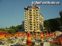 [P02] hotelul vazut de pe plaja, in partea dreapta a imaginii este aripa standard cu vedere spre piscina si partial la mare » foto by soreno29
 - 
<span class="allrVoted glyphicon glyphicon-heart hidden" id="av68857"></span>
<a class="m-l-10 hidden" id="sv68857" onclick="voting_Foto_DelVot(,68857,1145)" role="button">șterge vot <span class="glyphicon glyphicon-remove"></span></a>
<a id="v968857" class=" c-red"  onclick="voting_Foto_SetVot(68857)" role="button"><span class="glyphicon glyphicon-heart-empty"></span> <b>LIKE</b> = Votează poza</a> <img class="hidden"  id="f68857W9" src="/imagini/loader.gif" border="0" /><span class="AjErrMes hidden" id="e68857ErM"></span>