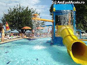 [P07] Piscina copiilor » foto by andrapg
 - 
<span class="allrVoted glyphicon glyphicon-heart hidden" id="av638617"></span>
<a class="m-l-10 hidden" id="sv638617" onclick="voting_Foto_DelVot(,638617,1145)" role="button">șterge vot <span class="glyphicon glyphicon-remove"></span></a>
<a id="v9638617" class=" c-red"  onclick="voting_Foto_SetVot(638617)" role="button"><span class="glyphicon glyphicon-heart-empty"></span> <b>LIKE</b> = Votează poza</a> <img class="hidden"  id="f638617W9" src="/imagini/loader.gif" border="0" /><span class="AjErrMes hidden" id="e638617ErM"></span>