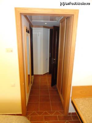 [P19] Hol intre camere » foto by Wayfarer
 - 
<span class="allrVoted glyphicon glyphicon-heart hidden" id="av574007"></span>
<a class="m-l-10 hidden" id="sv574007" onclick="voting_Foto_DelVot(,574007,1149)" role="button">șterge vot <span class="glyphicon glyphicon-remove"></span></a>
<a id="v9574007" class=" c-red"  onclick="voting_Foto_SetVot(574007)" role="button"><span class="glyphicon glyphicon-heart-empty"></span> <b>LIKE</b> = Votează poza</a> <img class="hidden"  id="f574007W9" src="/imagini/loader.gif" border="0" /><span class="AjErrMes hidden" id="e574007ErM"></span>