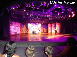 [P30] Scena din spectacolul Alice in tara minunilor » foto by Wayfarer
 - 
<span class="allrVoted glyphicon glyphicon-heart hidden" id="av574046"></span>
<a class="m-l-10 hidden" id="sv574046" onclick="voting_Foto_DelVot(,574046,1149)" role="button">șterge vot <span class="glyphicon glyphicon-remove"></span></a>
<a id="v9574046" class=" c-red"  onclick="voting_Foto_SetVot(574046)" role="button"><span class="glyphicon glyphicon-heart-empty"></span> <b>LIKE</b> = Votează poza</a> <img class="hidden"  id="f574046W9" src="/imagini/loader.gif" border="0" /><span class="AjErrMes hidden" id="e574046ErM"></span>