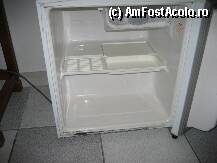 [P04] frigider minuscul ,ruginit si plin de gheata.aveam pastile pt lada frigorifica de luat pe plaja care nu inghetau in congelator de seara pana dimineata » foto by ancavulcu
 - 
<span class="allrVoted glyphicon glyphicon-heart hidden" id="av13929"></span>
<a class="m-l-10 hidden" id="sv13929" onclick="voting_Foto_DelVot(,13929,1153)" role="button">șterge vot <span class="glyphicon glyphicon-remove"></span></a>
<a id="v913929" class=" c-red"  onclick="voting_Foto_SetVot(13929)" role="button"><span class="glyphicon glyphicon-heart-empty"></span> <b>LIKE</b> = Votează poza</a> <img class="hidden"  id="f13929W9" src="/imagini/loader.gif" border="0" /><span class="AjErrMes hidden" id="e13929ErM"></span>