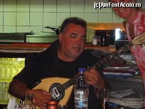 [P08] Demos Koumaridis, cantaret la buzuki si patron de taverna in Poros » foto by Luke
 - 
<span class="allrVoted glyphicon glyphicon-heart hidden" id="av516474"></span>
<a class="m-l-10 hidden" id="sv516474" onclick="voting_Foto_DelVot(,516474,1161)" role="button">șterge vot <span class="glyphicon glyphicon-remove"></span></a>
<a id="v9516474" class=" c-red"  onclick="voting_Foto_SetVot(516474)" role="button"><span class="glyphicon glyphicon-heart-empty"></span> <b>LIKE</b> = Votează poza</a> <img class="hidden"  id="f516474W9" src="/imagini/loader.gif" border="0" /><span class="AjErrMes hidden" id="e516474ErM"></span>