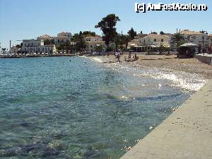[P13] O plajă cu pietre, ca toate celelalte din Spetses.  » foto by Carmen Ion
 - 
<span class="allrVoted glyphicon glyphicon-heart hidden" id="av688947"></span>
<a class="m-l-10 hidden" id="sv688947" onclick="voting_Foto_DelVot(,688947,1162)" role="button">șterge vot <span class="glyphicon glyphicon-remove"></span></a>
<a id="v9688947" class=" c-red"  onclick="voting_Foto_SetVot(688947)" role="button"><span class="glyphicon glyphicon-heart-empty"></span> <b>LIKE</b> = Votează poza</a> <img class="hidden"  id="f688947W9" src="/imagini/loader.gif" border="0" /><span class="AjErrMes hidden" id="e688947ErM"></span>