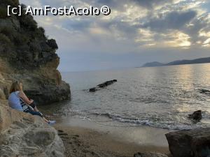 [P32] Asteptand un apus perfect pe plaja Agia Eleni. A fost perfect pentru noi. Starea, nu apusul » foto by lottee7
 - 
<span class="allrVoted glyphicon glyphicon-heart hidden" id="av1206823"></span>
<a class="m-l-10 hidden" id="sv1206823" onclick="voting_Foto_DelVot(,1206823,1166)" role="button">șterge vot <span class="glyphicon glyphicon-remove"></span></a>
<a id="v91206823" class=" c-red"  onclick="voting_Foto_SetVot(1206823)" role="button"><span class="glyphicon glyphicon-heart-empty"></span> <b>LIKE</b> = Votează poza</a> <img class="hidden"  id="f1206823W9" src="/imagini/loader.gif" border="0" /><span class="AjErrMes hidden" id="e1206823ErM"></span>