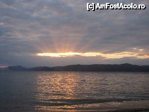 [P03] Apus pe Agia Eleni » foto by Daniela33
 - 
<span class="allrVoted glyphicon glyphicon-heart hidden" id="av473469"></span>
<a class="m-l-10 hidden" id="sv473469" onclick="voting_Foto_DelVot(,473469,1166)" role="button">șterge vot <span class="glyphicon glyphicon-remove"></span></a>
<a id="v9473469" class=" c-red"  onclick="voting_Foto_SetVot(473469)" role="button"><span class="glyphicon glyphicon-heart-empty"></span> <b>LIKE</b> = Votează poza</a> <img class="hidden"  id="f473469W9" src="/imagini/loader.gif" border="0" /><span class="AjErrMes hidden" id="e473469ErM"></span>