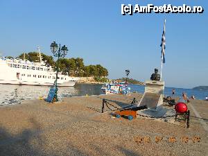 [P30] Faleza portului » foto by lilianaooo
 - 
<span class="allrVoted glyphicon glyphicon-heart hidden" id="av443367"></span>
<a class="m-l-10 hidden" id="sv443367" onclick="voting_Foto_DelVot(,443367,1166)" role="button">șterge vot <span class="glyphicon glyphicon-remove"></span></a>
<a id="v9443367" class=" c-red"  onclick="voting_Foto_SetVot(443367)" role="button"><span class="glyphicon glyphicon-heart-empty"></span> <b>LIKE</b> = Votează poza</a> <img class="hidden"  id="f443367W9" src="/imagini/loader.gif" border="0" /><span class="AjErrMes hidden" id="e443367ErM"></span>
