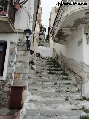 [P02] Straduta in Skiathos town.  » foto by maryka
 - 
<span class="allrVoted glyphicon glyphicon-heart hidden" id="av629230"></span>
<a class="m-l-10 hidden" id="sv629230" onclick="voting_Foto_DelVot(,629230,1166)" role="button">șterge vot <span class="glyphicon glyphicon-remove"></span></a>
<a id="v9629230" class=" c-red"  onclick="voting_Foto_SetVot(629230)" role="button"><span class="glyphicon glyphicon-heart-empty"></span> <b>LIKE</b> = Votează poza</a> <img class="hidden"  id="f629230W9" src="/imagini/loader.gif" border="0" /><span class="AjErrMes hidden" id="e629230ErM"></span>