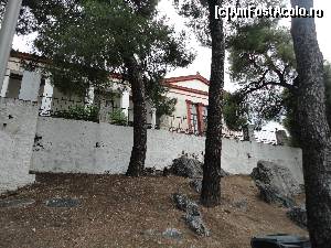[P20] Cladirea ce gazduieste Centrul Cultural Skiathos, Peninsula Bourtzi.  » foto by maryka
 - 
<span class="allrVoted glyphicon glyphicon-heart hidden" id="av629249"></span>
<a class="m-l-10 hidden" id="sv629249" onclick="voting_Foto_DelVot(,629249,1166)" role="button">șterge vot <span class="glyphicon glyphicon-remove"></span></a>
<a id="v9629249" class=" c-red"  onclick="voting_Foto_SetVot(629249)" role="button"><span class="glyphicon glyphicon-heart-empty"></span> <b>LIKE</b> = Votează poza</a> <img class="hidden"  id="f629249W9" src="/imagini/loader.gif" border="0" /><span class="AjErrMes hidden" id="e629249ErM"></span>