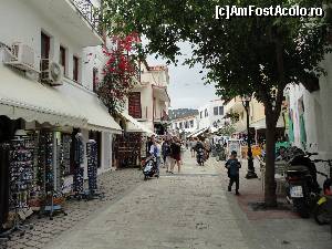 [P05] Strada Papadiamantis, Skiathos town, loc ideal pt shopping.  » foto by maryka
 - 
<span class="allrVoted glyphicon glyphicon-heart hidden" id="av629234"></span>
<a class="m-l-10 hidden" id="sv629234" onclick="voting_Foto_DelVot(,629234,1166)" role="button">șterge vot <span class="glyphicon glyphicon-remove"></span></a>
<a id="v9629234" class=" c-red"  onclick="voting_Foto_SetVot(629234)" role="button"><span class="glyphicon glyphicon-heart-empty"></span> <b>LIKE</b> = Votează poza</a> <img class="hidden"  id="f629234W9" src="/imagini/loader.gif" border="0" /><span class="AjErrMes hidden" id="e629234ErM"></span>