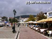 [P05] Aspect tipic de port grecesc: ambarcaţini, faleză şi taverne. » foto by Aqvila
 - 
<span class="allrVoted glyphicon glyphicon-heart hidden" id="av303118"></span>
<a class="m-l-10 hidden" id="sv303118" onclick="voting_Foto_DelVot(,303118,1166)" role="button">șterge vot <span class="glyphicon glyphicon-remove"></span></a>
<a id="v9303118" class=" c-red"  onclick="voting_Foto_SetVot(303118)" role="button"><span class="glyphicon glyphicon-heart-empty"></span> <b>LIKE</b> = Votează poza</a> <img class="hidden"  id="f303118W9" src="/imagini/loader.gif" border="0" /><span class="AjErrMes hidden" id="e303118ErM"></span>