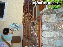 [P28] o mică afacere familială într-o casă de pe Skiathos » foto by mirelopodu*
 - 
<span class="allrVoted glyphicon glyphicon-heart hidden" id="av35946"></span>
<a class="m-l-10 hidden" id="sv35946" onclick="voting_Foto_DelVot(,35946,1166)" role="button">șterge vot <span class="glyphicon glyphicon-remove"></span></a>
<a id="v935946" class=" c-red"  onclick="voting_Foto_SetVot(35946)" role="button"><span class="glyphicon glyphicon-heart-empty"></span> <b>LIKE</b> = Votează poza</a> <img class="hidden"  id="f35946W9" src="/imagini/loader.gif" border="0" /><span class="AjErrMes hidden" id="e35946ErM"></span>