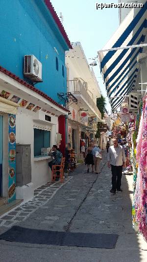 [P10] Skiathos Town.  » foto by Cris
 - 
<span class="allrVoted glyphicon glyphicon-heart hidden" id="av627063"></span>
<a class="m-l-10 hidden" id="sv627063" onclick="voting_Foto_DelVot(,627063,1166)" role="button">șterge vot <span class="glyphicon glyphicon-remove"></span></a>
<a id="v9627063" class=" c-red"  onclick="voting_Foto_SetVot(627063)" role="button"><span class="glyphicon glyphicon-heart-empty"></span> <b>LIKE</b> = Votează poza</a> <img class="hidden"  id="f627063W9" src="/imagini/loader.gif" border="0" /><span class="AjErrMes hidden" id="e627063ErM"></span>