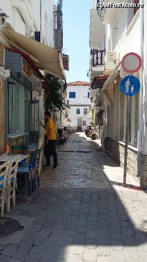 [P29] Skiathos Town » foto by Cris
 - 
<span class="allrVoted glyphicon glyphicon-heart hidden" id="av627107"></span>
<a class="m-l-10 hidden" id="sv627107" onclick="voting_Foto_DelVot(,627107,1166)" role="button">șterge vot <span class="glyphicon glyphicon-remove"></span></a>
<a id="v9627107" class=" c-red"  onclick="voting_Foto_SetVot(627107)" role="button"><span class="glyphicon glyphicon-heart-empty"></span> <b>LIKE</b> = Votează poza</a> <img class="hidden"  id="f627107W9" src="/imagini/loader.gif" border="0" /><span class="AjErrMes hidden" id="e627107ErM"></span>