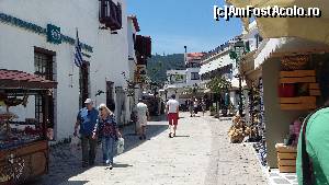 [P60] Skiathos Town - strada Papadiamantis » foto by Cris
 - 
<span class="allrVoted glyphicon glyphicon-heart hidden" id="av627148"></span>
<a class="m-l-10 hidden" id="sv627148" onclick="voting_Foto_DelVot(,627148,1166)" role="button">șterge vot <span class="glyphicon glyphicon-remove"></span></a>
<a id="v9627148" class=" c-red"  onclick="voting_Foto_SetVot(627148)" role="button"><span class="glyphicon glyphicon-heart-empty"></span> <b>LIKE</b> = Votează poza</a> <img class="hidden"  id="f627148W9" src="/imagini/loader.gif" border="0" /><span class="AjErrMes hidden" id="e627148ErM"></span>