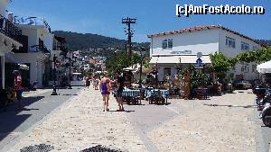 [P66] Skiathos Town » foto by Cris
 - 
<span class="allrVoted glyphicon glyphicon-heart hidden" id="av627154"></span>
<a class="m-l-10 hidden" id="sv627154" onclick="voting_Foto_DelVot(,627154,1166)" role="button">șterge vot <span class="glyphicon glyphicon-remove"></span></a>
<a id="v9627154" class=" c-red"  onclick="voting_Foto_SetVot(627154)" role="button"><span class="glyphicon glyphicon-heart-empty"></span> <b>LIKE</b> = Votează poza</a> <img class="hidden"  id="f627154W9" src="/imagini/loader.gif" border="0" /><span class="AjErrMes hidden" id="e627154ErM"></span>