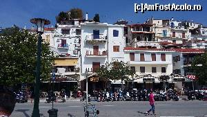 [P69] Skiathos Town » foto by Cris
 - 
<span class="allrVoted glyphicon glyphicon-heart hidden" id="av627157"></span>
<a class="m-l-10 hidden" id="sv627157" onclick="voting_Foto_DelVot(,627157,1166)" role="button">șterge vot <span class="glyphicon glyphicon-remove"></span></a>
<a id="v9627157" class=" c-red"  onclick="voting_Foto_SetVot(627157)" role="button"><span class="glyphicon glyphicon-heart-empty"></span> <b>LIKE</b> = Votează poza</a> <img class="hidden"  id="f627157W9" src="/imagini/loader.gif" border="0" /><span class="AjErrMes hidden" id="e627157ErM"></span>
