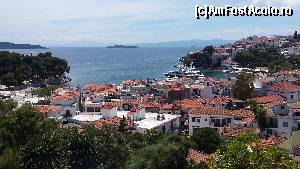 [P78] Skiathos Town » foto by Cris
 - 
<span class="allrVoted glyphicon glyphicon-heart hidden" id="av627166"></span>
<a class="m-l-10 hidden" id="sv627166" onclick="voting_Foto_DelVot(,627166,1166)" role="button">șterge vot <span class="glyphicon glyphicon-remove"></span></a>
<a id="v9627166" class=" c-red"  onclick="voting_Foto_SetVot(627166)" role="button"><span class="glyphicon glyphicon-heart-empty"></span> <b>LIKE</b> = Votează poza</a> <img class="hidden"  id="f627166W9" src="/imagini/loader.gif" border="0" /><span class="AjErrMes hidden" id="e627166ErM"></span>