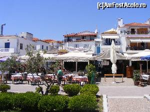 [P91] Skiathos Town » foto by Cris
 - 
<span class="allrVoted glyphicon glyphicon-heart hidden" id="av627179"></span>
<a class="m-l-10 hidden" id="sv627179" onclick="voting_Foto_DelVot(,627179,1166)" role="button">șterge vot <span class="glyphicon glyphicon-remove"></span></a>
<a id="v9627179" class=" c-red"  onclick="voting_Foto_SetVot(627179)" role="button"><span class="glyphicon glyphicon-heart-empty"></span> <b>LIKE</b> = Votează poza</a> <img class="hidden"  id="f627179W9" src="/imagini/loader.gif" border="0" /><span class="AjErrMes hidden" id="e627179ErM"></span>