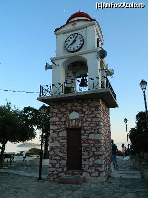 [P17] Turnul cu ceas si clopotnita din Skiathos Town » foto by ileanaxperta*
 - 
<span class="allrVoted glyphicon glyphicon-heart hidden" id="av562125"></span>
<a class="m-l-10 hidden" id="sv562125" onclick="voting_Foto_DelVot(,562125,1166)" role="button">șterge vot <span class="glyphicon glyphicon-remove"></span></a>
<a id="v9562125" class=" c-red"  onclick="voting_Foto_SetVot(562125)" role="button"><span class="glyphicon glyphicon-heart-empty"></span> <b>LIKE</b> = Votează poza</a> <img class="hidden"  id="f562125W9" src="/imagini/loader.gif" border="0" /><span class="AjErrMes hidden" id="e562125ErM"></span>