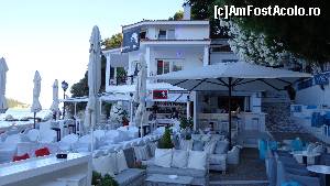 [P27] Barul Marilyn, la marginea marii, in Skiathos Town » foto by ileanaxperta*
 - 
<span class="allrVoted glyphicon glyphicon-heart hidden" id="av562137"></span>
<a class="m-l-10 hidden" id="sv562137" onclick="voting_Foto_DelVot(,562137,1166)" role="button">șterge vot <span class="glyphicon glyphicon-remove"></span></a>
<a id="v9562137" class=" c-red"  onclick="voting_Foto_SetVot(562137)" role="button"><span class="glyphicon glyphicon-heart-empty"></span> <b>LIKE</b> = Votează poza</a> <img class="hidden"  id="f562137W9" src="/imagini/loader.gif" border="0" /><span class="AjErrMes hidden" id="e562137ErM"></span>