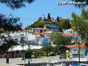 [P04] Skiathos Town, pe faleza » foto by ileanaxperta*
 - 
<span class="allrVoted glyphicon glyphicon-heart hidden" id="av562102"></span>
<a class="m-l-10 hidden" id="sv562102" onclick="voting_Foto_DelVot(,562102,1166)" role="button">șterge vot <span class="glyphicon glyphicon-remove"></span></a>
<a id="v9562102" class=" c-red"  onclick="voting_Foto_SetVot(562102)" role="button"><span class="glyphicon glyphicon-heart-empty"></span> <b>LIKE</b> = Votează poza</a> <img class="hidden"  id="f562102W9" src="/imagini/loader.gif" border="0" /><span class="AjErrMes hidden" id="e562102ErM"></span>
