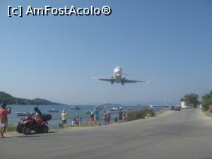 [P17] Mai interesanta e aterizarea, avionul trece chiar deasupra capului tau... » foto by dorgo
 - 
<span class="allrVoted glyphicon glyphicon-heart hidden" id="av890664"></span>
<a class="m-l-10 hidden" id="sv890664" onclick="voting_Foto_DelVot(,890664,1166)" role="button">șterge vot <span class="glyphicon glyphicon-remove"></span></a>
<a id="v9890664" class=" c-red"  onclick="voting_Foto_SetVot(890664)" role="button"><span class="glyphicon glyphicon-heart-empty"></span> <b>LIKE</b> = Votează poza</a> <img class="hidden"  id="f890664W9" src="/imagini/loader.gif" border="0" /><span class="AjErrMes hidden" id="e890664ErM"></span>