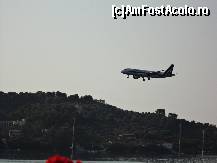 [P04] Alitalia la aterizare - vazut de pe terasa hotelului » foto by alexzander80
 - 
<span class="allrVoted glyphicon glyphicon-heart hidden" id="av456793"></span>
<a class="m-l-10 hidden" id="sv456793" onclick="voting_Foto_DelVot(,456793,1166)" role="button">șterge vot <span class="glyphicon glyphicon-remove"></span></a>
<a id="v9456793" class=" c-red"  onclick="voting_Foto_SetVot(456793)" role="button"><span class="glyphicon glyphicon-heart-empty"></span> <b>LIKE</b> = Votează poza</a> <img class="hidden"  id="f456793W9" src="/imagini/loader.gif" border="0" /><span class="AjErrMes hidden" id="e456793ErM"></span>