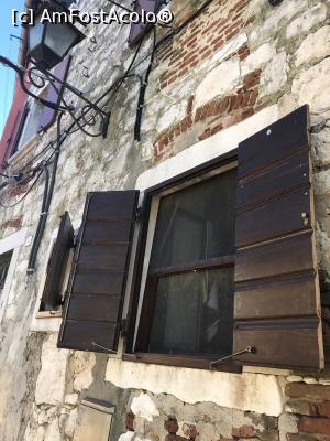 [P79] Prin Rovinj, la coborâre » foto by krisstinna
 - 
<span class="allrVoted glyphicon glyphicon-heart hidden" id="av1037398"></span>
<a class="m-l-10 hidden" id="sv1037398" onclick="voting_Foto_DelVot(,1037398,1168)" role="button">șterge vot <span class="glyphicon glyphicon-remove"></span></a>
<a id="v91037398" class=" c-red"  onclick="voting_Foto_SetVot(1037398)" role="button"><span class="glyphicon glyphicon-heart-empty"></span> <b>LIKE</b> = Votează poza</a> <img class="hidden"  id="f1037398W9" src="/imagini/loader.gif" border="0" /><span class="AjErrMes hidden" id="e1037398ErM"></span>