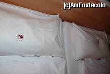 [P09] Bomboane pe care le-am gasit la cazare » foto by jarbo
 - 
<span class="allrVoted glyphicon glyphicon-heart hidden" id="av129385"></span>
<a class="m-l-10 hidden" id="sv129385" onclick="voting_Foto_DelVot(,129385,1169)" role="button">șterge vot <span class="glyphicon glyphicon-remove"></span></a>
<a id="v9129385" class=" c-red"  onclick="voting_Foto_SetVot(129385)" role="button"><span class="glyphicon glyphicon-heart-empty"></span> <b>LIKE</b> = Votează poza</a> <img class="hidden"  id="f129385W9" src="/imagini/loader.gif" border="0" /><span class="AjErrMes hidden" id="e129385ErM"></span>