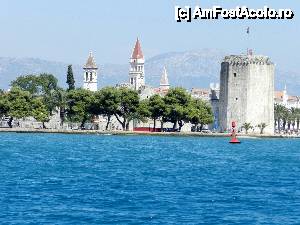 [P13] Castelul Kamerlengo vazut de pe mare » foto by costelradescu
 - 
<span class="allrVoted glyphicon glyphicon-heart hidden" id="av410574"></span>
<a class="m-l-10 hidden" id="sv410574" onclick="voting_Foto_DelVot(,410574,1175)" role="button">șterge vot <span class="glyphicon glyphicon-remove"></span></a>
<a id="v9410574" class=" c-red"  onclick="voting_Foto_SetVot(410574)" role="button"><span class="glyphicon glyphicon-heart-empty"></span> <b>LIKE</b> = Votează poza</a> <img class="hidden"  id="f410574W9" src="/imagini/loader.gif" border="0" /><span class="AjErrMes hidden" id="e410574ErM"></span>