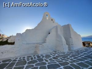 [P38] Panagia Paraportiani » foto by crismis
 - 
<span class="allrVoted glyphicon glyphicon-heart hidden" id="av1423100"></span>
<a class="m-l-10 hidden" id="sv1423100" onclick="voting_Foto_DelVot(,1423100,1176)" role="button">șterge vot <span class="glyphicon glyphicon-remove"></span></a>
<a id="v91423100" class=" c-red"  onclick="voting_Foto_SetVot(1423100)" role="button"><span class="glyphicon glyphicon-heart-empty"></span> <b>LIKE</b> = Votează poza</a> <img class="hidden"  id="f1423100W9" src="/imagini/loader.gif" border="0" /><span class="AjErrMes hidden" id="e1423100ErM"></span>