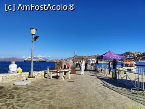 [P09] Vechiul Port; chiar în față, digul de unde se pleacă spre Delos » foto by crismis
 - 
<span class="allrVoted glyphicon glyphicon-heart hidden" id="av1423071"></span>
<a class="m-l-10 hidden" id="sv1423071" onclick="voting_Foto_DelVot(,1423071,1176)" role="button">șterge vot <span class="glyphicon glyphicon-remove"></span></a>
<a id="v91423071" class=" c-red"  onclick="voting_Foto_SetVot(1423071)" role="button"><span class="glyphicon glyphicon-heart-empty"></span> <b>LIKE</b> = Votează poza</a> <img class="hidden"  id="f1423071W9" src="/imagini/loader.gif" border="0" /><span class="AjErrMes hidden" id="e1423071ErM"></span>
