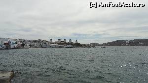 [P35] Mykonos town: se vad profilate sirul de mori de vant » foto by zuftim
 - 
<span class="allrVoted glyphicon glyphicon-heart hidden" id="av534335"></span>
<a class="m-l-10 hidden" id="sv534335" onclick="voting_Foto_DelVot(,534335,1176)" role="button">șterge vot <span class="glyphicon glyphicon-remove"></span></a>
<a id="v9534335" class=" c-red"  onclick="voting_Foto_SetVot(534335)" role="button"><span class="glyphicon glyphicon-heart-empty"></span> <b>LIKE</b> = Votează poza</a> <img class="hidden"  id="f534335W9" src="/imagini/loader.gif" border="0" /><span class="AjErrMes hidden" id="e534335ErM"></span>