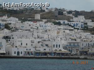 [P27] Moara Boni văzută de pe mare deasupra clădirilor albe ale oraşului » foto by irinad
 - 
<span class="allrVoted glyphicon glyphicon-heart hidden" id="av1262528"></span>
<a class="m-l-10 hidden" id="sv1262528" onclick="voting_Foto_DelVot(,1262528,1176)" role="button">șterge vot <span class="glyphicon glyphicon-remove"></span></a>
<a id="v91262528" class=" c-red"  onclick="voting_Foto_SetVot(1262528)" role="button"><span class="glyphicon glyphicon-heart-empty"></span> <b>LIKE</b> = Votează poza</a> <img class="hidden"  id="f1262528W9" src="/imagini/loader.gif" border="0" /><span class="AjErrMes hidden" id="e1262528ErM"></span>