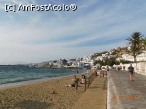 [P20] Plaja Portului Vechi, Mykonos Town » foto by irinad
 - 
<span class="allrVoted glyphicon glyphicon-heart hidden" id="av1266601"></span>
<a class="m-l-10 hidden" id="sv1266601" onclick="voting_Foto_DelVot(,1266601,1176)" role="button">șterge vot <span class="glyphicon glyphicon-remove"></span></a>
<a id="v91266601" class=" c-red"  onclick="voting_Foto_SetVot(1266601)" role="button"><span class="glyphicon glyphicon-heart-empty"></span> <b>LIKE</b> = Votează poza</a> <img class="hidden"  id="f1266601W9" src="/imagini/loader.gif" border="0" /><span class="AjErrMes hidden" id="e1266601ErM"></span>