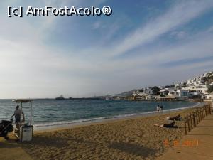 [P24] Plaja Portului Vechi, Mykonos Town » foto by irinad
 - 
<span class="allrVoted glyphicon glyphicon-heart hidden" id="av1266605"></span>
<a class="m-l-10 hidden" id="sv1266605" onclick="voting_Foto_DelVot(,1266605,1176)" role="button">șterge vot <span class="glyphicon glyphicon-remove"></span></a>
<a id="v91266605" class=" c-red"  onclick="voting_Foto_SetVot(1266605)" role="button"><span class="glyphicon glyphicon-heart-empty"></span> <b>LIKE</b> = Votează poza</a> <img class="hidden"  id="f1266605W9" src="/imagini/loader.gif" border="0" /><span class="AjErrMes hidden" id="e1266605ErM"></span>