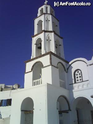 [P14] O alta biserica in Oia!  » foto by octaviansz
 - 
<span class="allrVoted glyphicon glyphicon-heart hidden" id="av411515"></span>
<a class="m-l-10 hidden" id="sv411515" onclick="voting_Foto_DelVot(,411515,1177)" role="button">șterge vot <span class="glyphicon glyphicon-remove"></span></a>
<a id="v9411515" class=" c-red"  onclick="voting_Foto_SetVot(411515)" role="button"><span class="glyphicon glyphicon-heart-empty"></span> <b>LIKE</b> = Votează poza</a> <img class="hidden"  id="f411515W9" src="/imagini/loader.gif" border="0" /><span class="AjErrMes hidden" id="e411515ErM"></span>