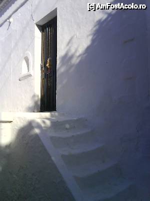 [P16] O casuta in Santorini!  » foto by octaviansz
 - 
<span class="allrVoted glyphicon glyphicon-heart hidden" id="av411517"></span>
<a class="m-l-10 hidden" id="sv411517" onclick="voting_Foto_DelVot(,411517,1177)" role="button">șterge vot <span class="glyphicon glyphicon-remove"></span></a>
<a id="v9411517" class=" c-red"  onclick="voting_Foto_SetVot(411517)" role="button"><span class="glyphicon glyphicon-heart-empty"></span> <b>LIKE</b> = Votează poza</a> <img class="hidden"  id="f411517W9" src="/imagini/loader.gif" border="0" /><span class="AjErrMes hidden" id="e411517ErM"></span>