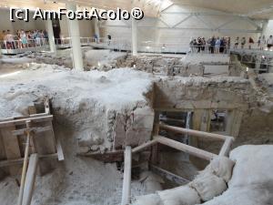 [P44] Akrotiri, pereții sunt susținuți cu grinzi de lemn. » foto by maryka
 - 
<span class="allrVoted glyphicon glyphicon-heart hidden" id="av870951"></span>
<a class="m-l-10 hidden" id="sv870951" onclick="voting_Foto_DelVot(,870951,1177)" role="button">șterge vot <span class="glyphicon glyphicon-remove"></span></a>
<a id="v9870951" class=" c-red"  onclick="voting_Foto_SetVot(870951)" role="button"><span class="glyphicon glyphicon-heart-empty"></span> <b>LIKE</b> = Votează poza</a> <img class="hidden"  id="f870951W9" src="/imagini/loader.gif" border="0" /><span class="AjErrMes hidden" id="e870951ErM"></span>